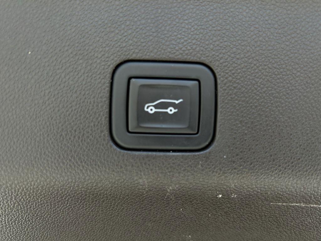 Chevrolet Suburban LT 2WD 2024