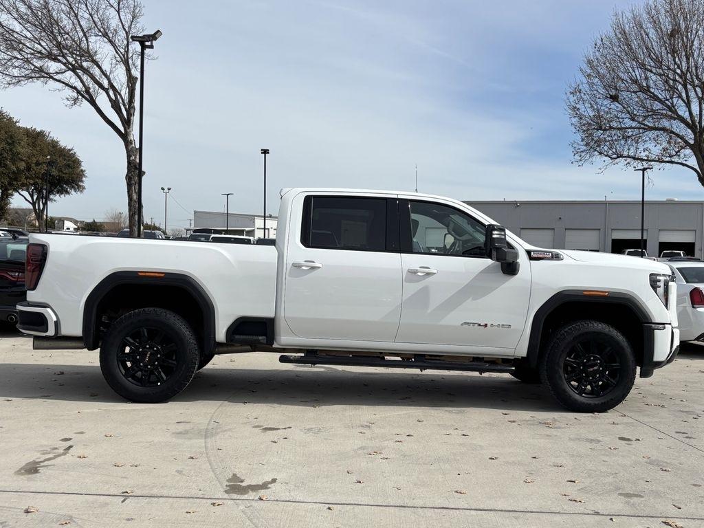 GMC Sierra 2500HD AT4 Crew Cab 4WD 2025
