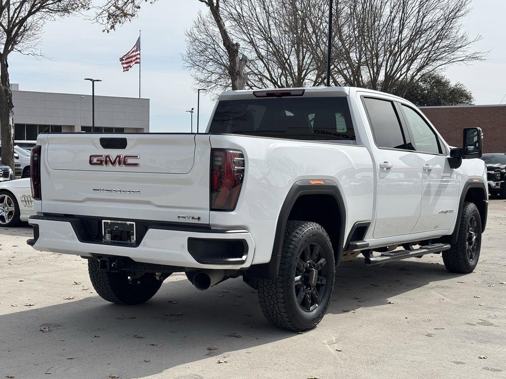 GMC Sierra 2500HD AT4 Crew Cab 4WD 2025