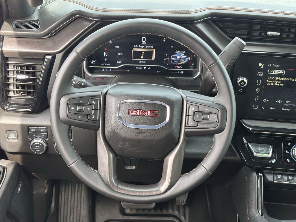 GMC Sierra 2500HD AT4 Crew Cab 4WD 2025