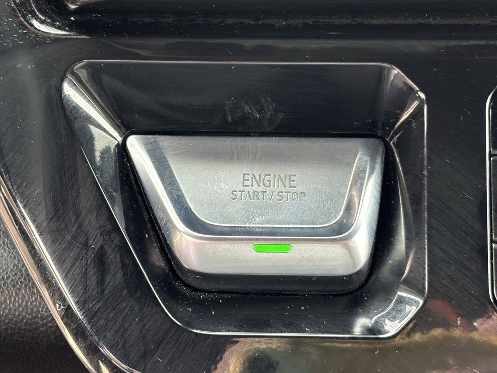 GMC Sierra 2500HD AT4 Crew Cab 4WD 2025