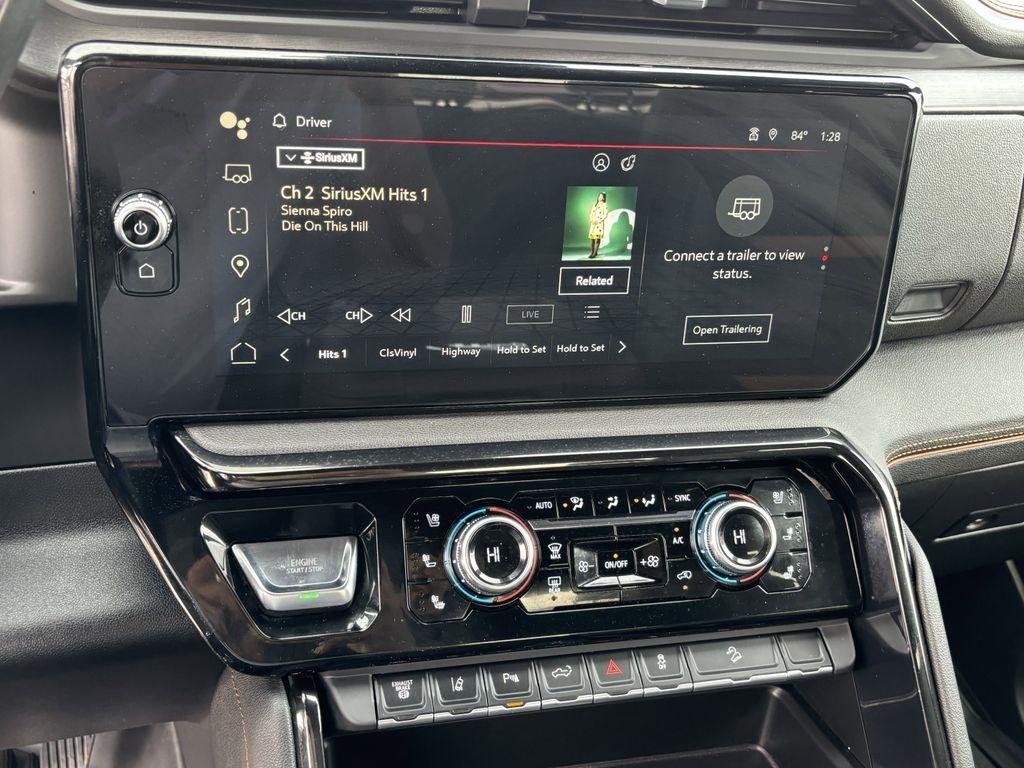 GMC Sierra 2500HD AT4 Crew Cab 4WD 2025