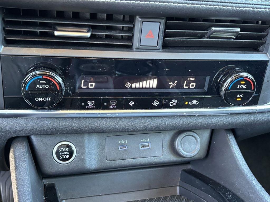 Nissan Rogue SV 2023