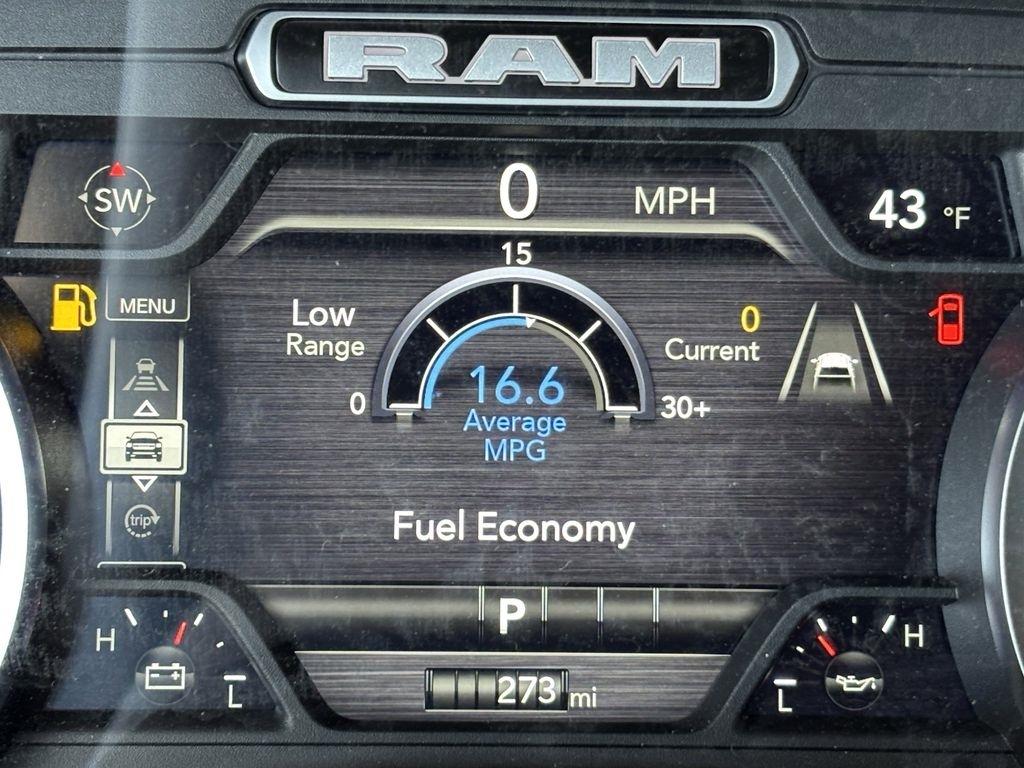 RAM 1500 Tradesman Crew Cab SWB 4WD 2026