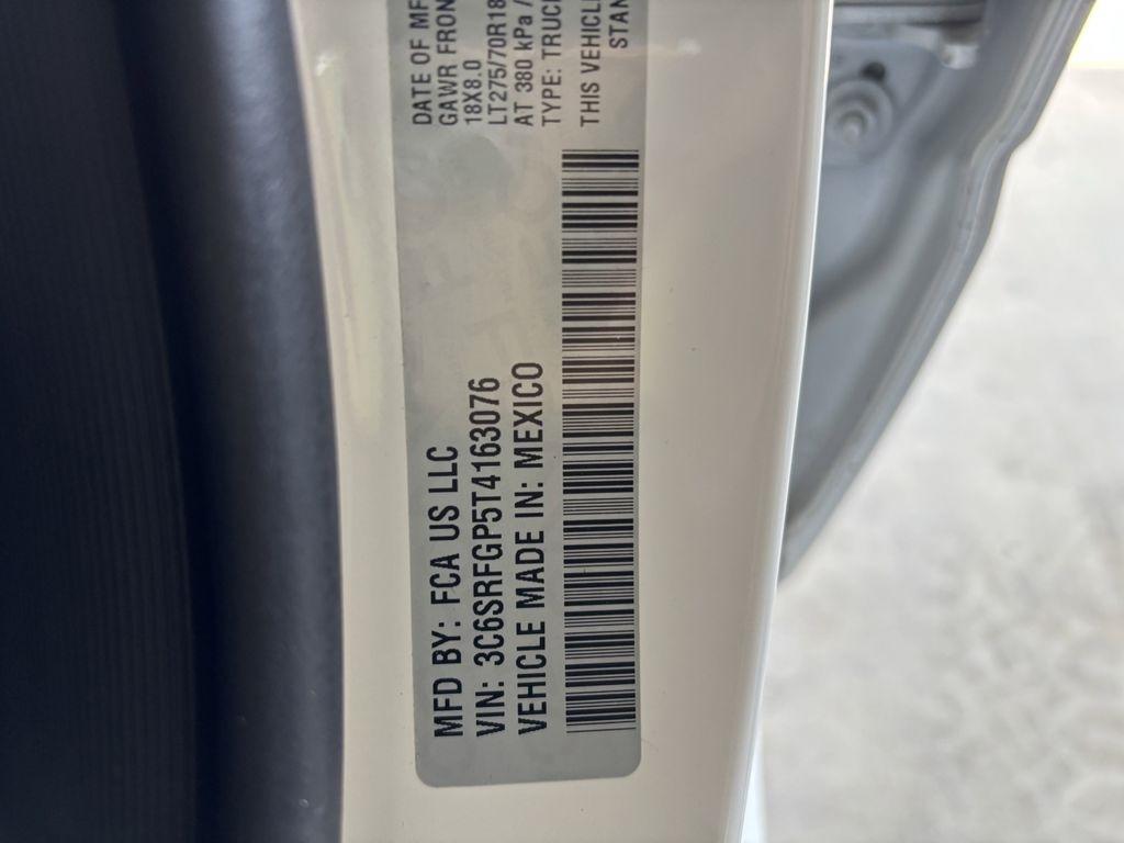 RAM 1500 Tradesman Crew Cab SWB 4WD 2026