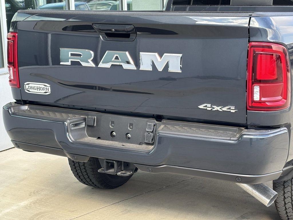 RAM 3500 Limited Crew Cab SWB 4WD 2026