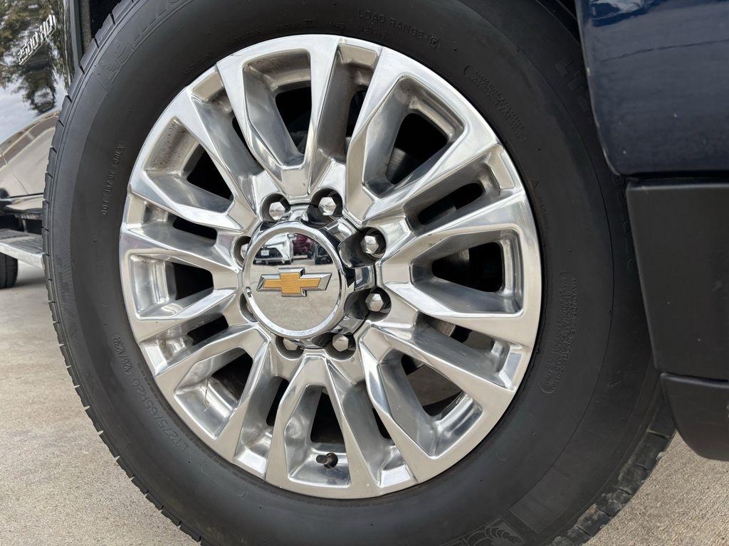 Chevrolet Silverado 2500HD High Country Crew Cab Long Box 4WD 2023