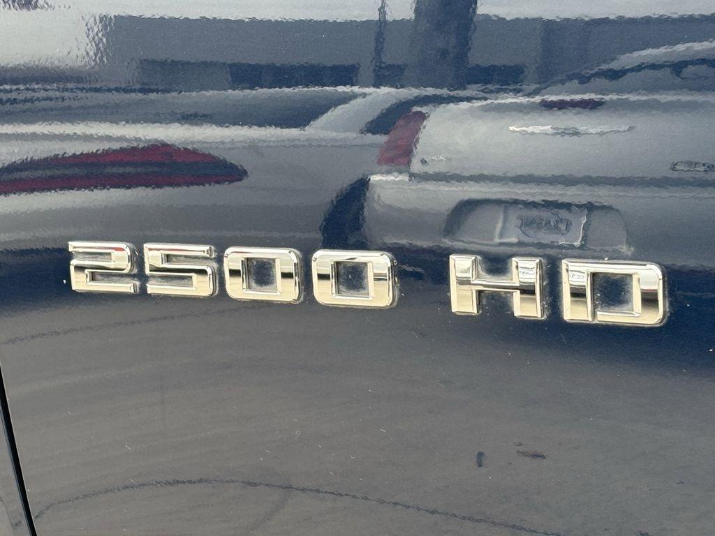 Chevrolet Silverado 2500HD High Country Crew Cab Long Box 4WD 2023