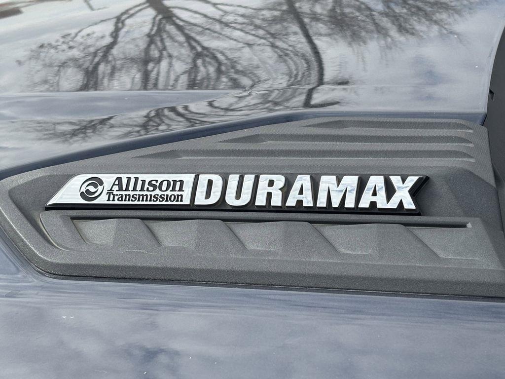 Chevrolet Silverado 2500HD High Country Crew Cab Long Box 4WD 2023