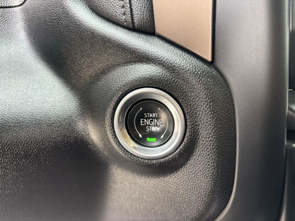 Chevrolet Silverado 2500HD High Country Crew Cab Long Box 4WD 2023