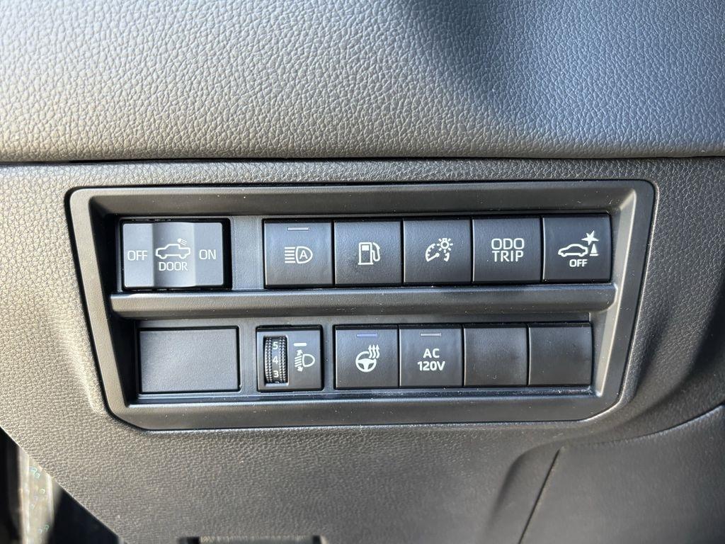 Toyota Tundra Limited CrewMax 2WD Hybrid 2023