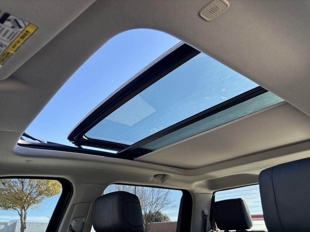 Toyota Tundra Limited CrewMax 2WD Hybrid 2023