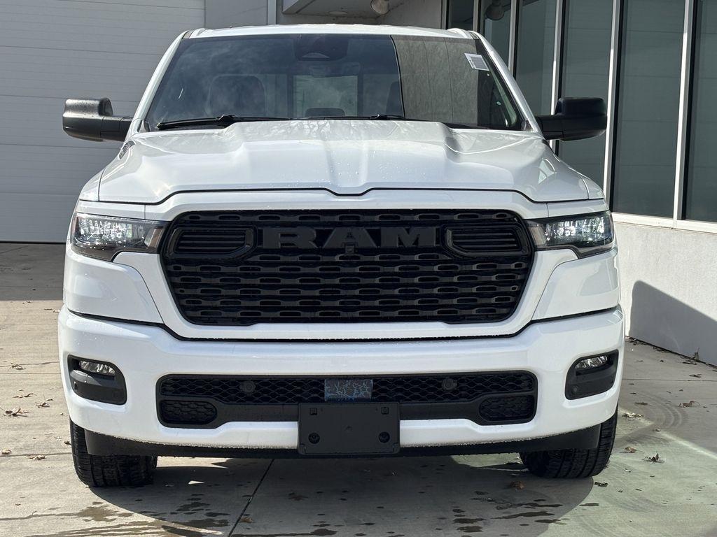 RAM 1500 Tradesman Crew Cab SWB 2WD 2026