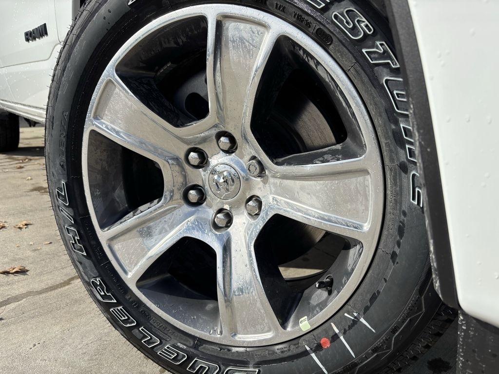 RAM 1500 Tradesman Crew Cab SWB 2WD 2026