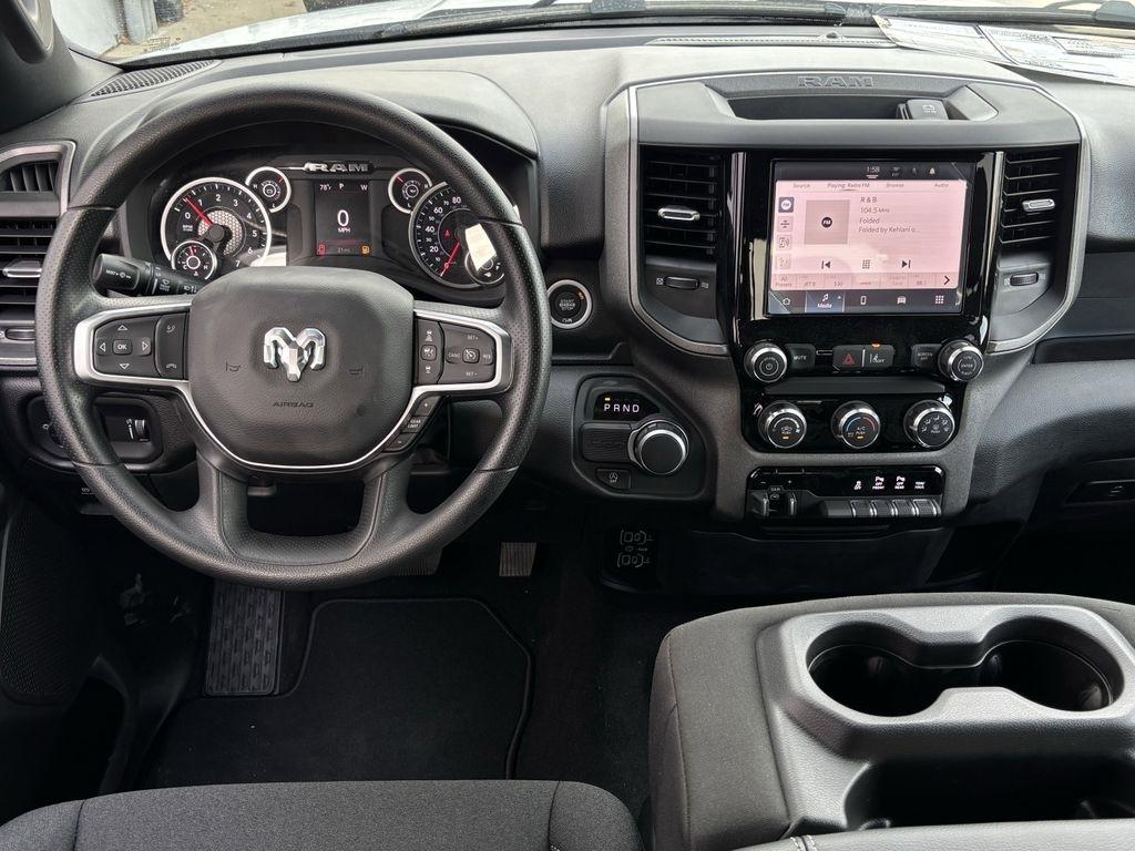 RAM 1500 Tradesman Crew Cab SWB 2WD 2026