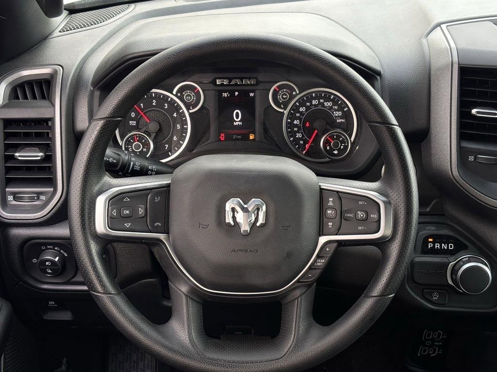 RAM 1500 Tradesman Crew Cab SWB 2WD 2026