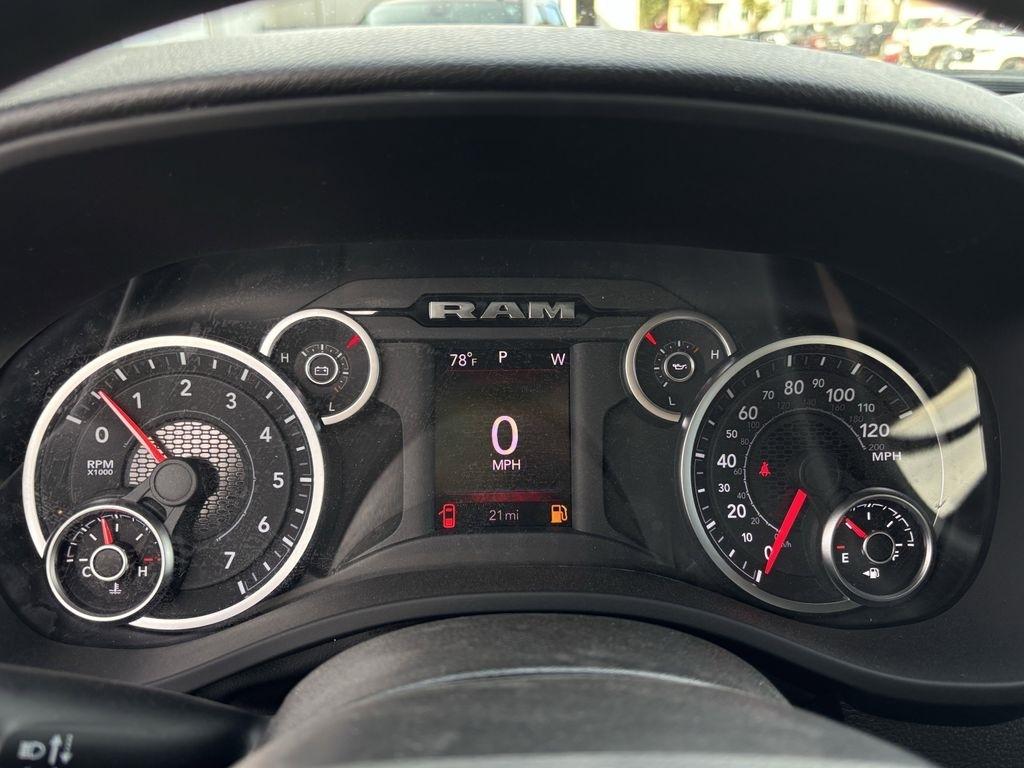 RAM 1500 Tradesman Crew Cab SWB 2WD 2026