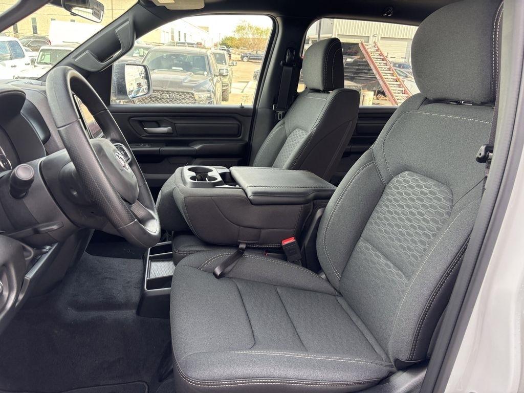 RAM 1500 Tradesman Crew Cab SWB 2WD 2026