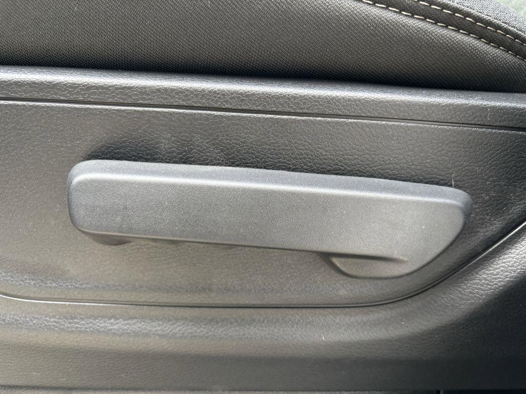 RAM 1500 Tradesman Crew Cab SWB 2WD 2026