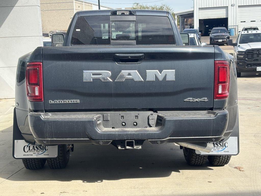 RAM 2500 Laramie Crew Cab 4WD 2026