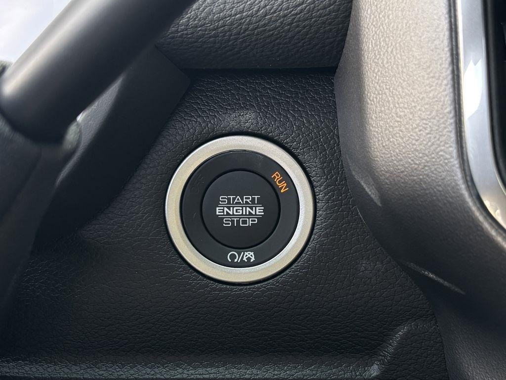 RAM 2500 Laramie Crew Cab 4WD 2026