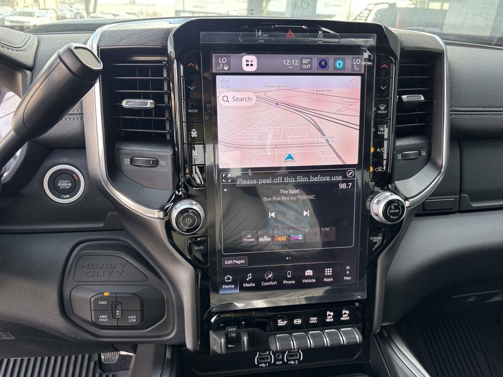 RAM 2500 Laramie Crew Cab 4WD 2026