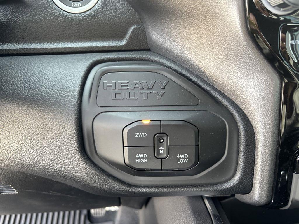 RAM 2500 Laramie Crew Cab 4WD 2026