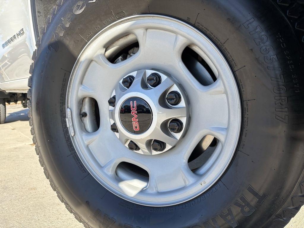 GMC Sierra 2500HD Pro Double Cab 4WD SB 2024