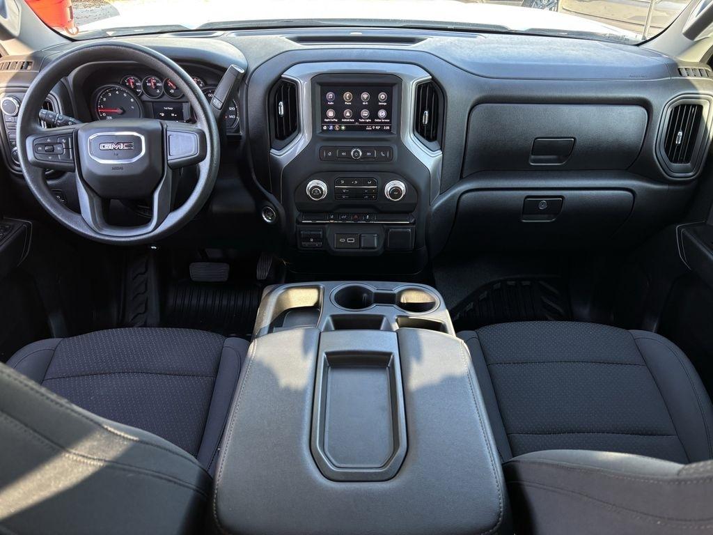 GMC Sierra 2500HD Pro Double Cab 4WD SB 2024