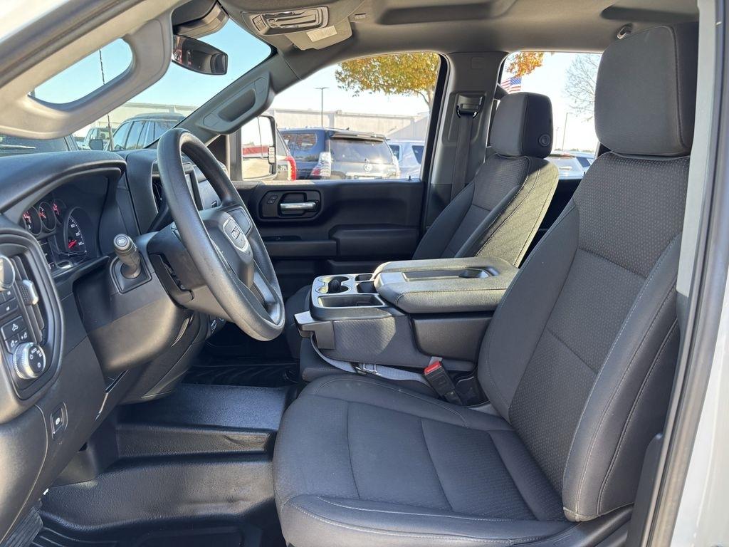 GMC Sierra 2500HD Pro Double Cab 4WD SB 2024