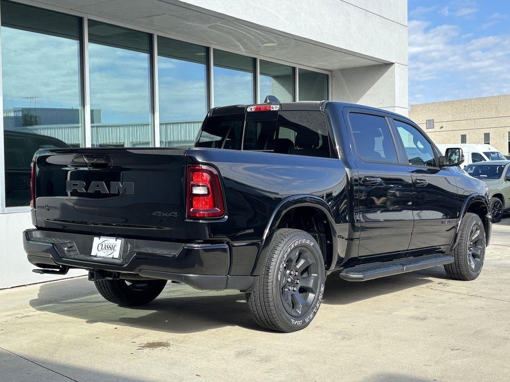 RAM 1500 Big Horn Crew Cab SWB 4WD 2025
