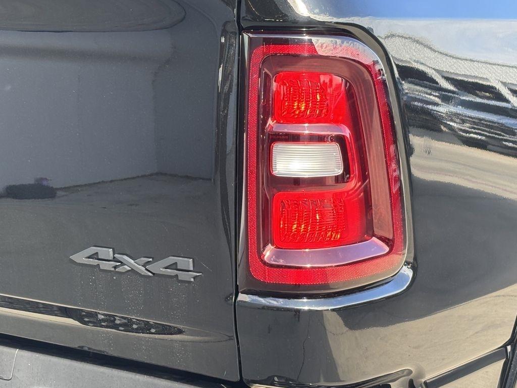 RAM 1500 Big Horn Crew Cab SWB 4WD 2025