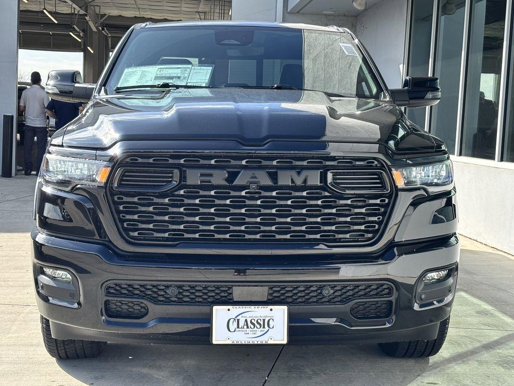 RAM 1500 Big Horn Crew Cab SWB 4WD 2025