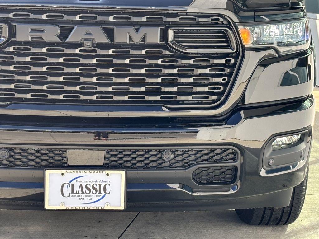 RAM 1500 Big Horn Crew Cab SWB 4WD 2025