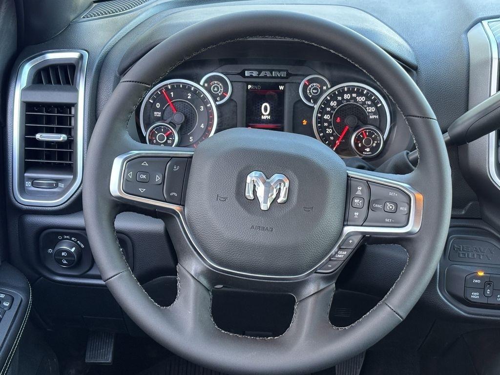 RAM 2500 Big Horn Crew Cab 4WD 2026