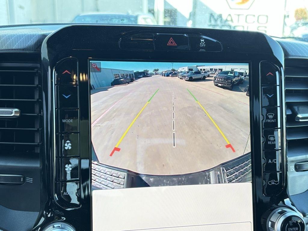 RAM 2500 Big Horn Crew Cab 4WD 2026