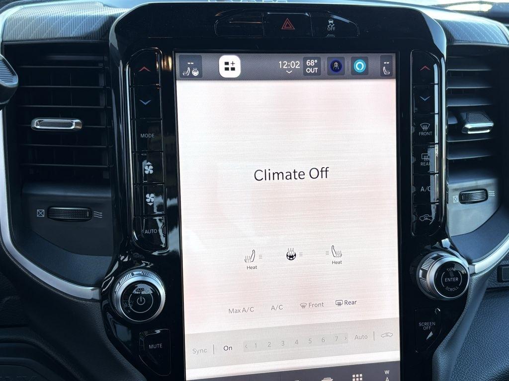 RAM 2500 Big Horn Crew Cab 4WD 2026