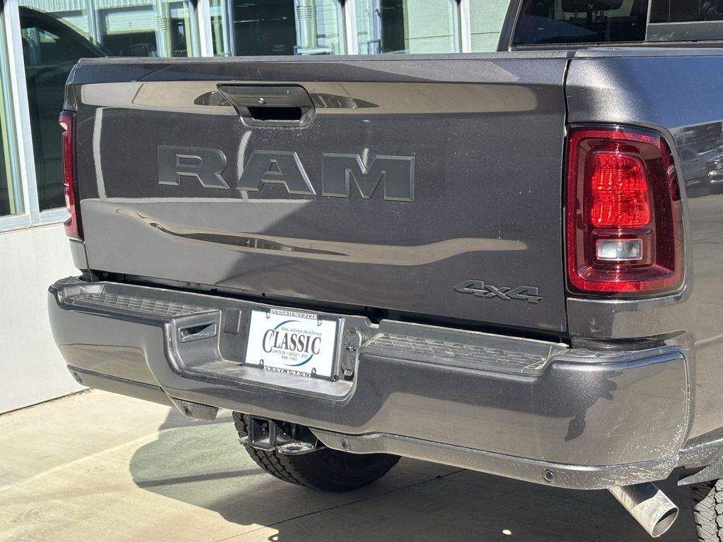 RAM 2500 Tradesman Crew Cab SWB 4WD 2026