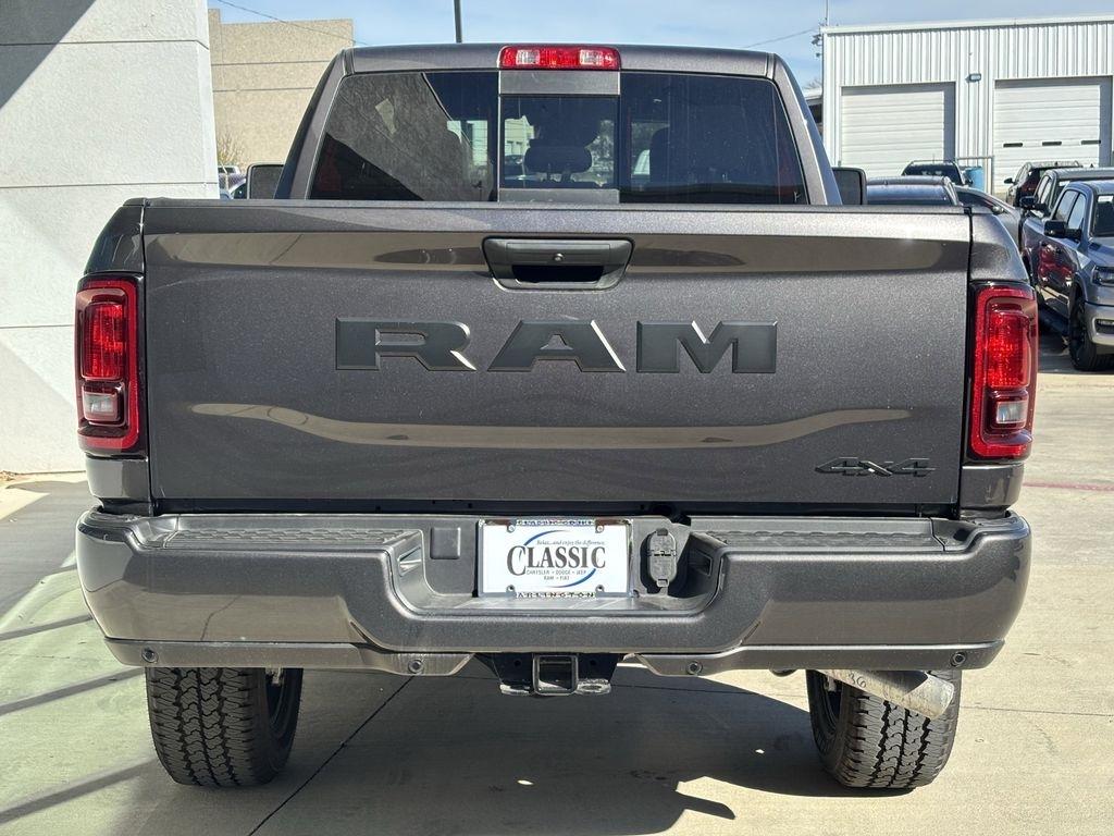 RAM 2500 Tradesman Crew Cab SWB 4WD 2026