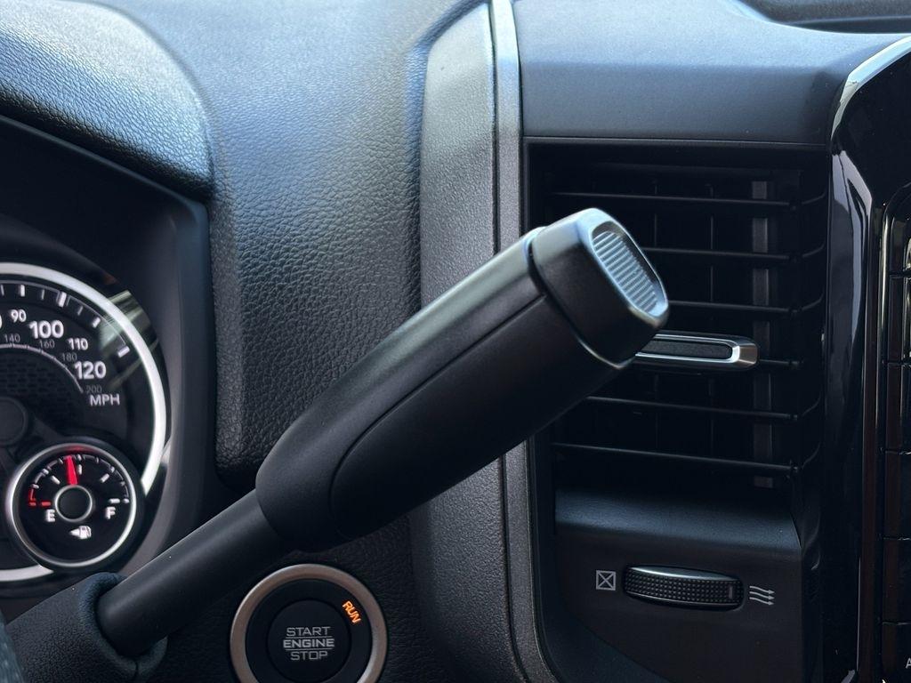 RAM 2500 Tradesman Crew Cab SWB 4WD 2026