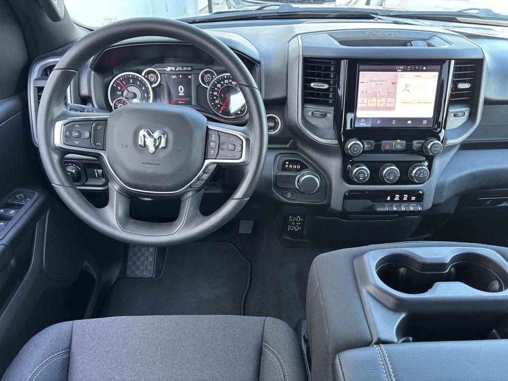 RAM 1500 Tradesman Crew Cab SWB 2WD 2025