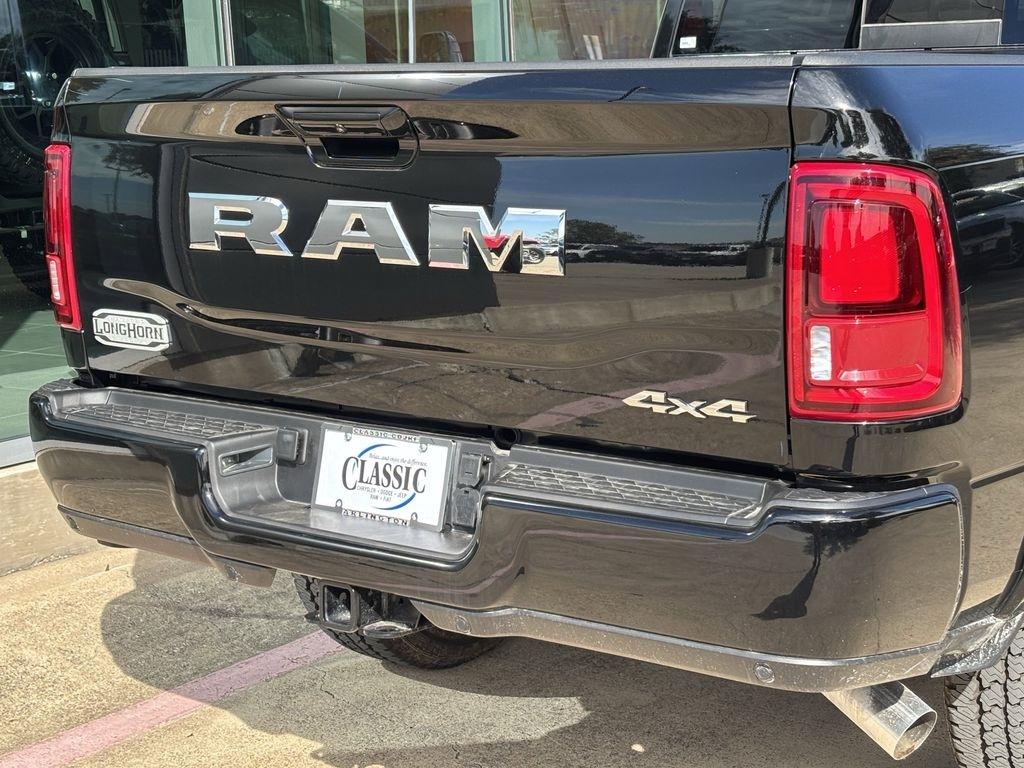 RAM 2500 Limited Crew Cab 4WD 2026