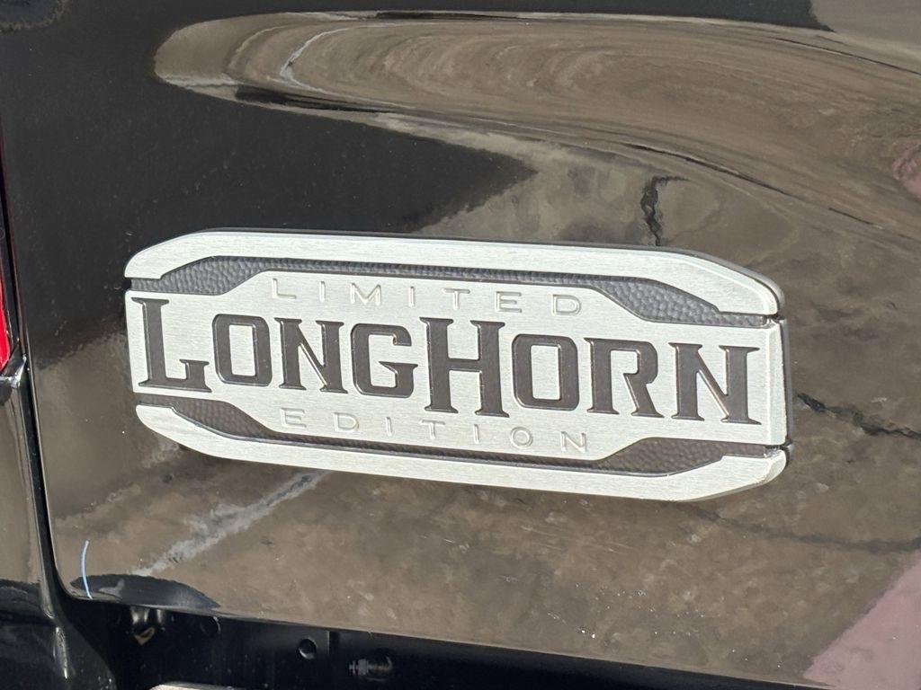 RAM 2500 Limited Crew Cab 4WD 2026