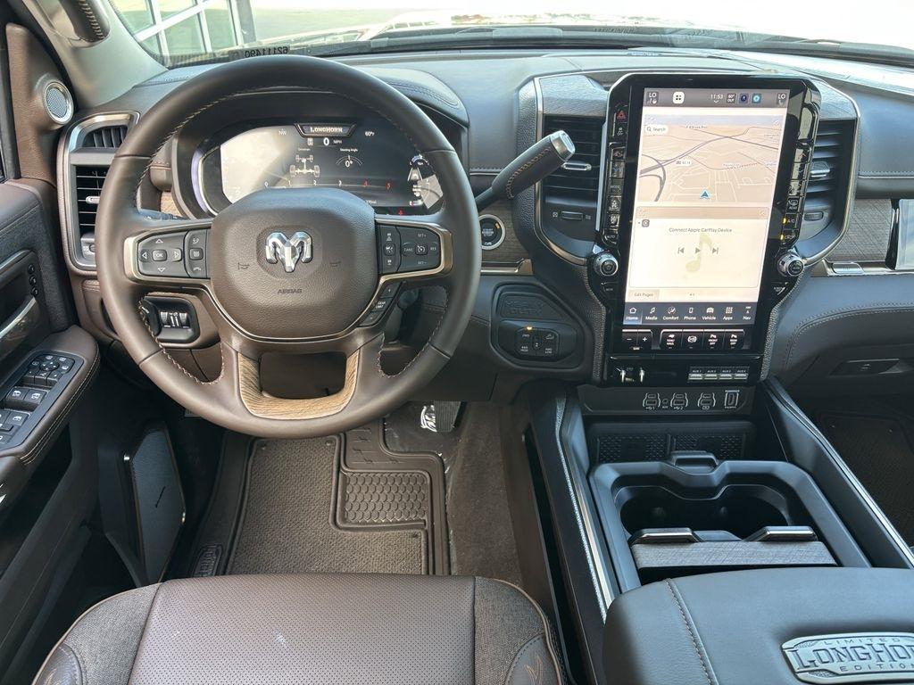 RAM 2500 Limited Crew Cab 4WD 2026