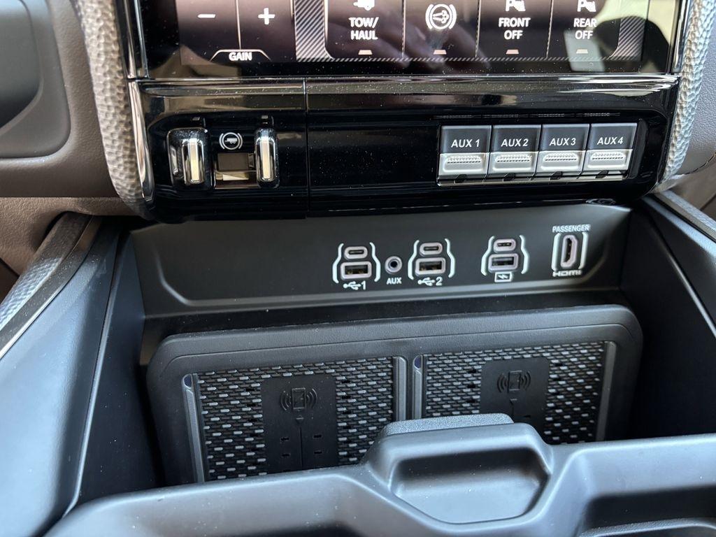 RAM 2500 Limited Crew Cab 4WD 2026