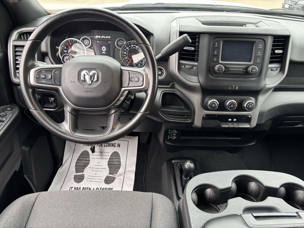 RAM 3500 Tradesman Crew Cab 4WD 2024