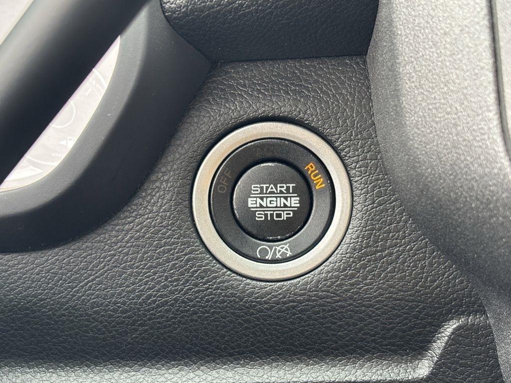 RAM 3500 Tradesman Crew Cab 4WD 2024