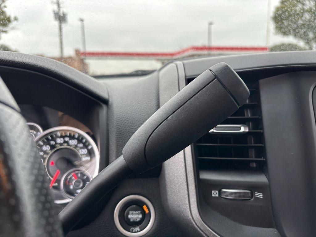 RAM 3500 Tradesman Crew Cab 4WD 2024