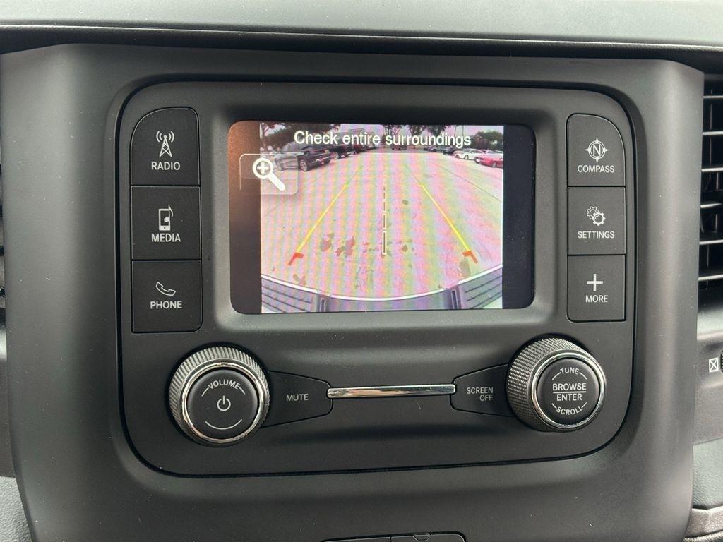 RAM 3500 Tradesman Crew Cab 4WD 2024