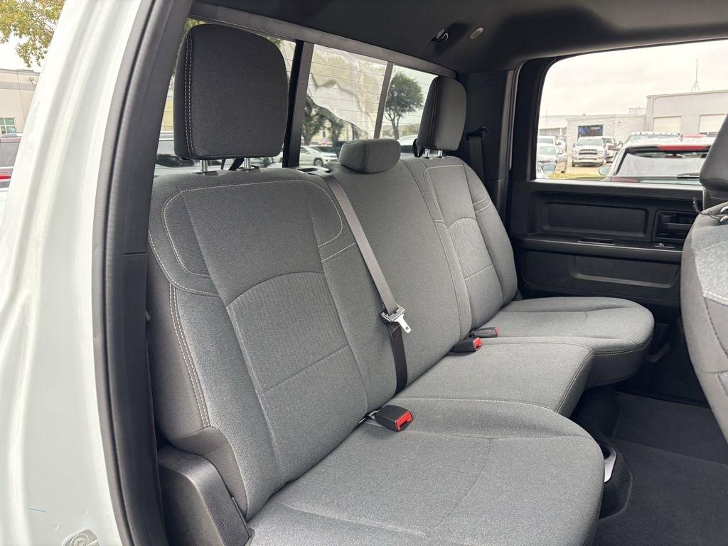 RAM 3500 Tradesman Crew Cab 4WD 2024